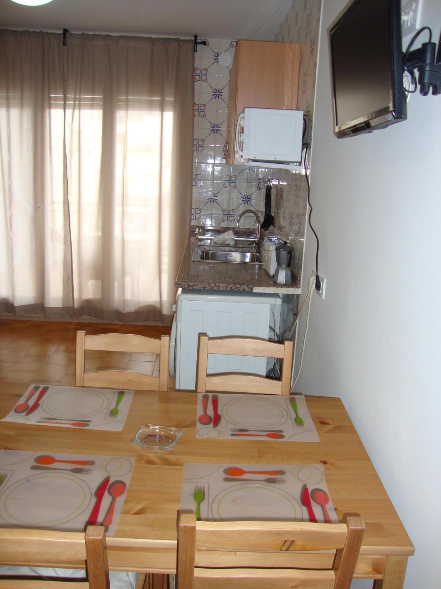 Apartaments Claudi Tossa de Mar Szoba fotó