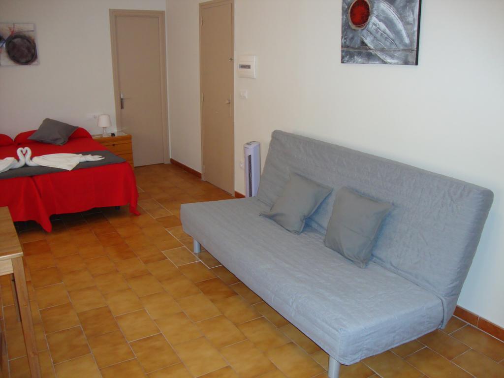 Apartaments Claudi Tossa de Mar Szoba fotó