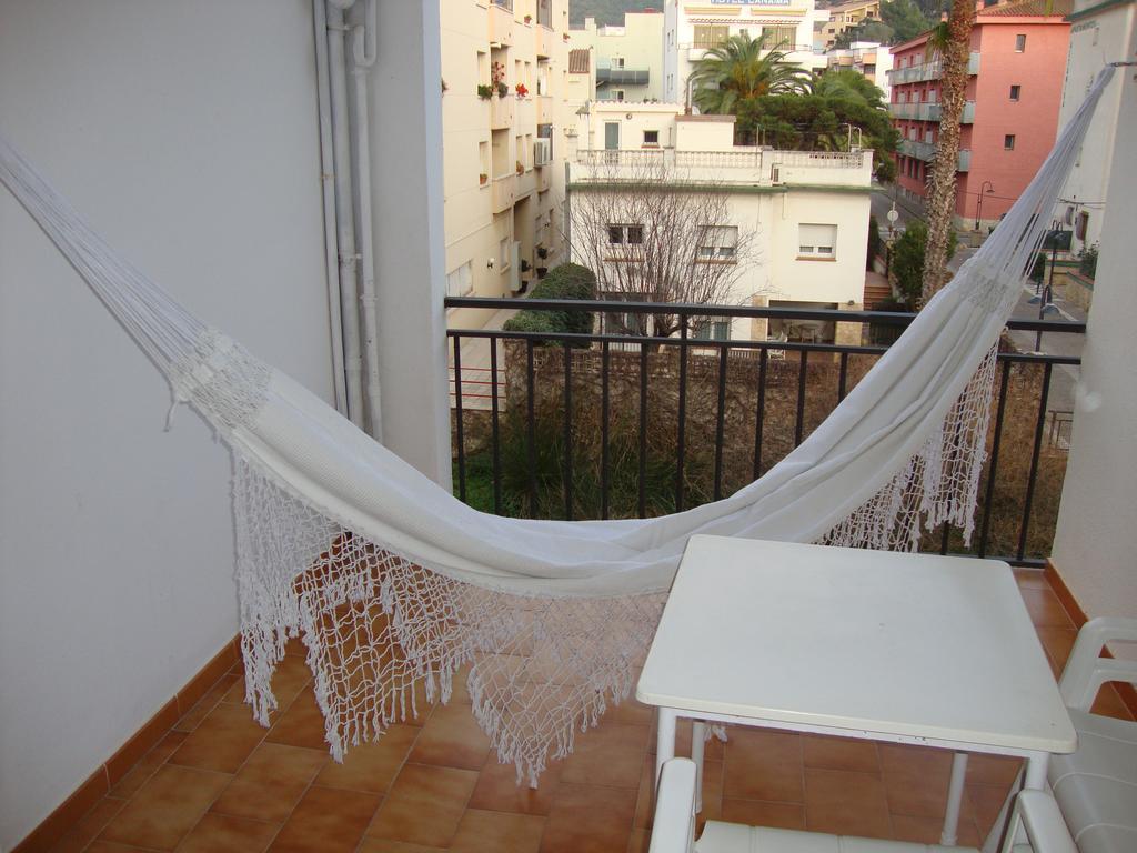 Apartaments Claudi Tossa de Mar Szoba fotó